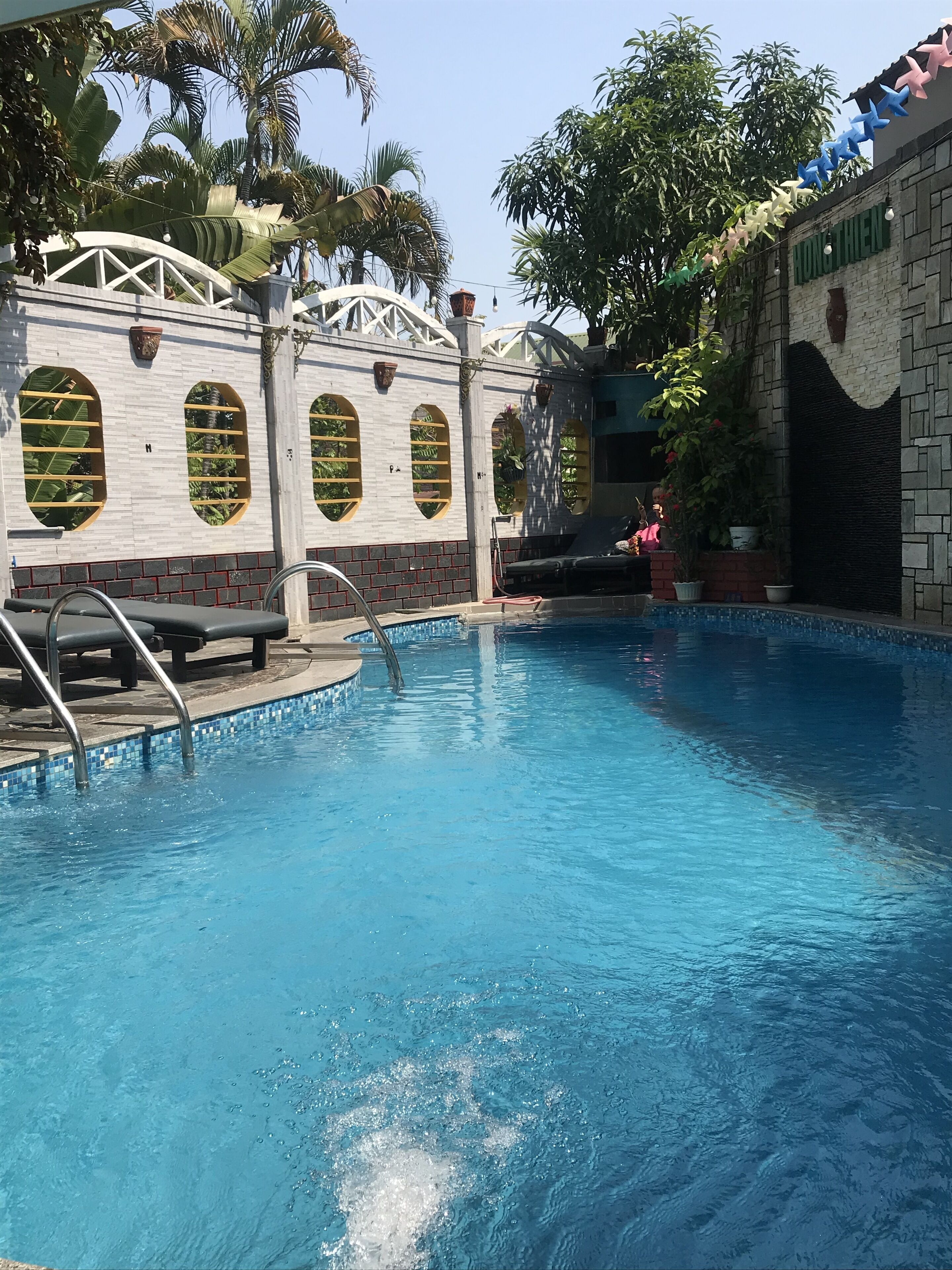 family room, 2 double beds | water view