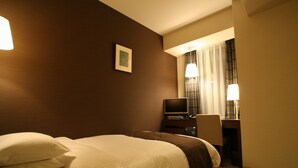 Double Room, Smoking (10 minutes from Sannomiya by train)
