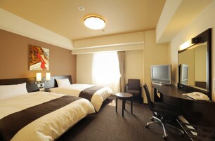 デスク、WiFi (無料)、ベッドシーツ