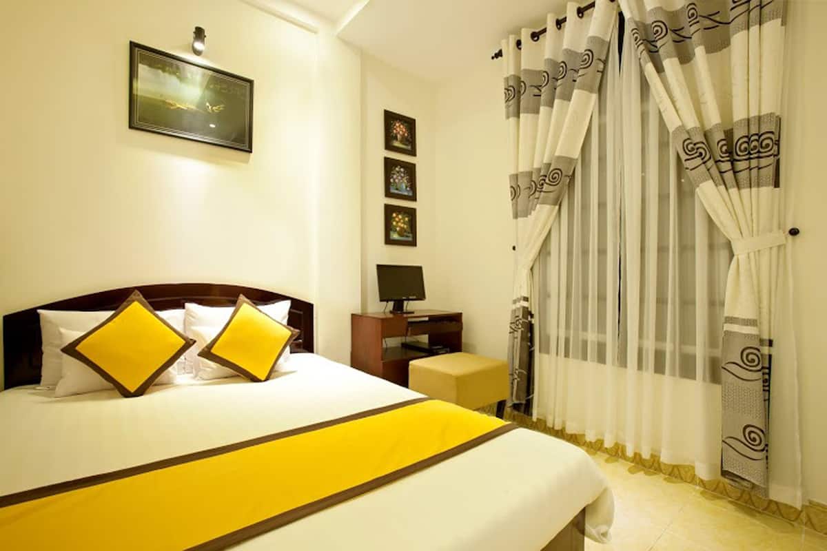 Minibar, két bảo mật tại phòng, bàn, phòng cách âm