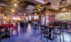 Bar (en la propiedad)