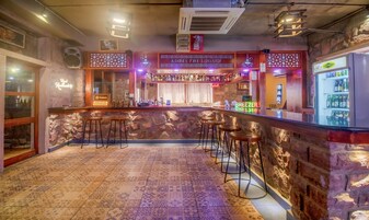 Bar (en el alojamiento)