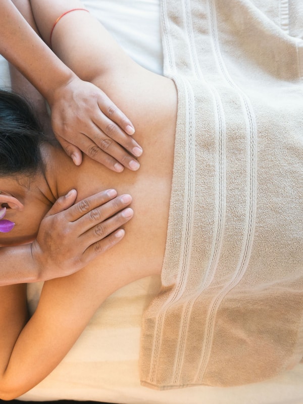 Couples treatment rooms, sauna, hot tub, steam room, body treatments