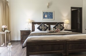 1 bedroom, premium bedding, minibar, in-room safe - Amatra By the Ganges (Haridwar)