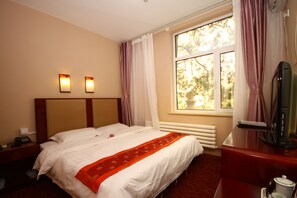 書桌、嬰兒床、免費有線上網