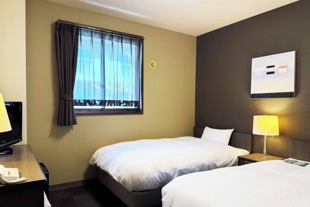 1 bedroom, desk, free WiFi, bed sheets