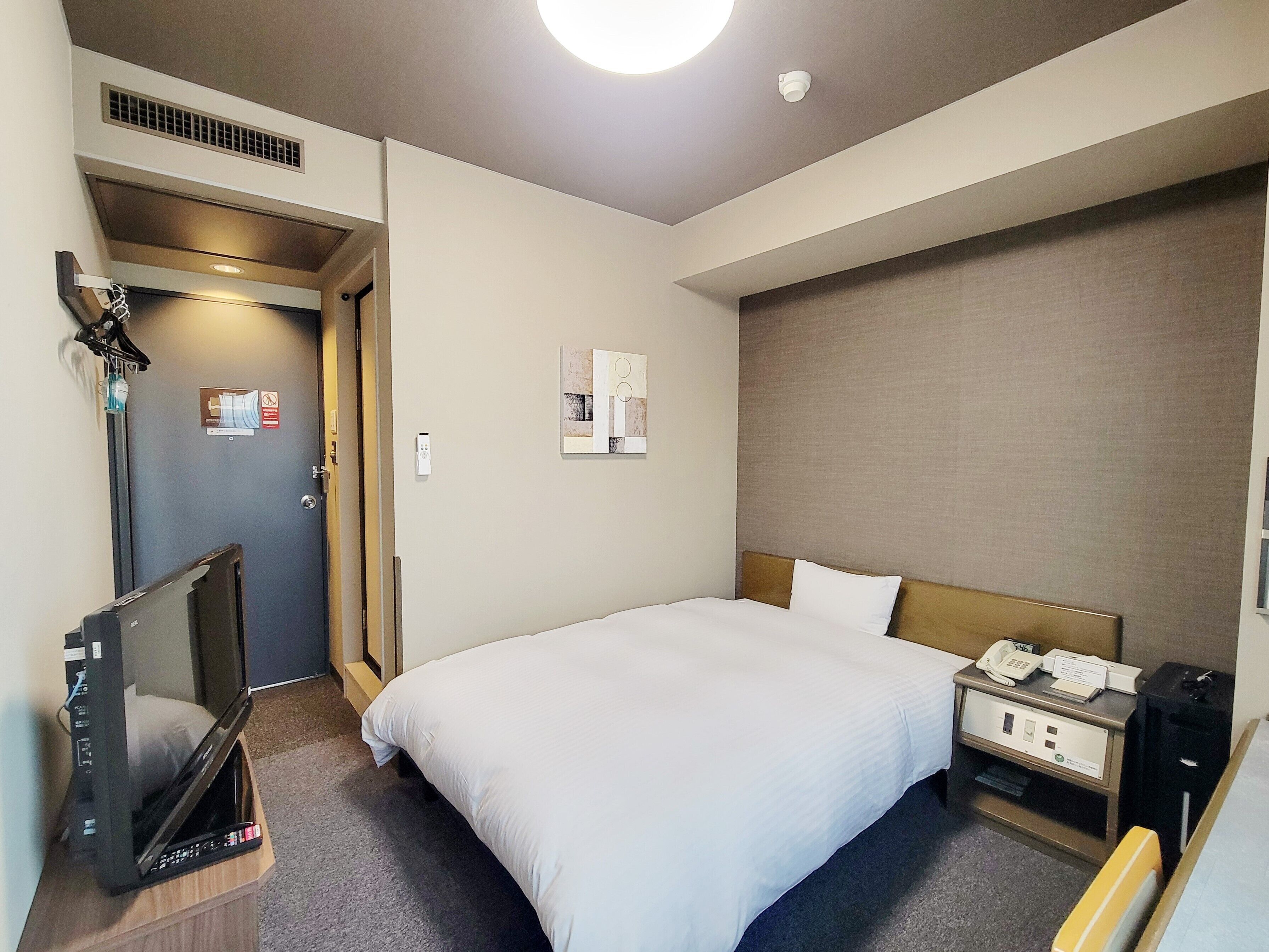 Schreibtisch, kostenloses WLAN, Bettwäsche