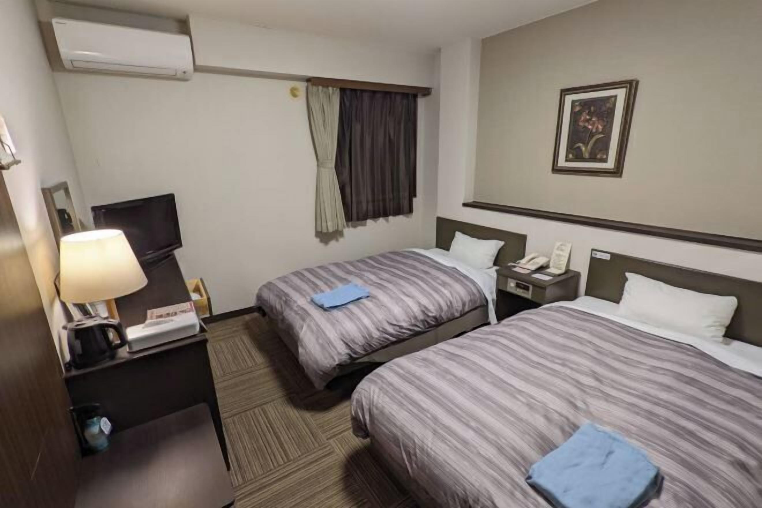 Desk, free WiFi, bed sheets