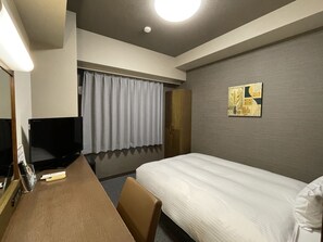 客房内保险箱、办公桌、熨斗/熨板、免费高速有线上网