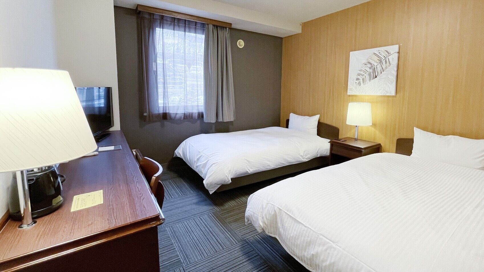 Desk, free WiFi, bed sheets