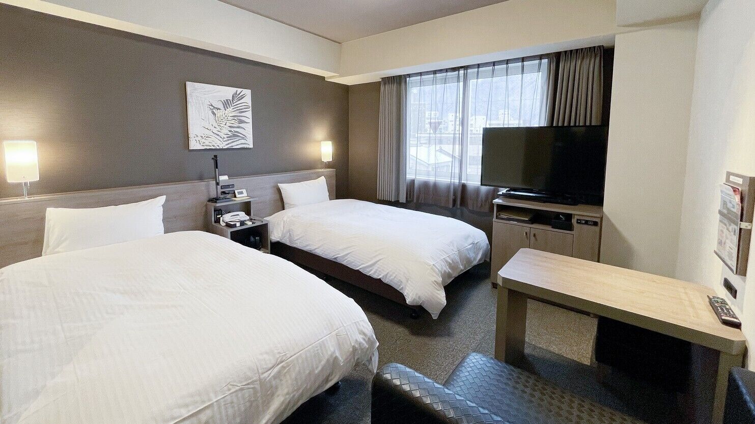 Desk, free WiFi, bed sheets