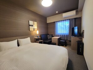 ห้องคอมฟอร์ทดับเบิล (West hall) | โต๊ะทำงาน, Wi-Fi ฟรี, ผ้าปูที่นอน