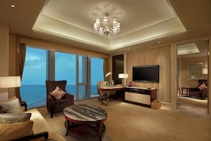 Suite Exécutive, 1 très grand lit | Literie de qualité supérieure, minibar, coffres-forts dans les chambres