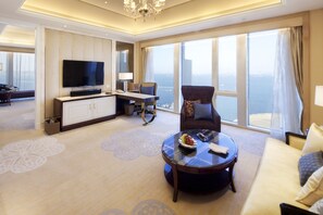 Executive Suite, 1 King Bed