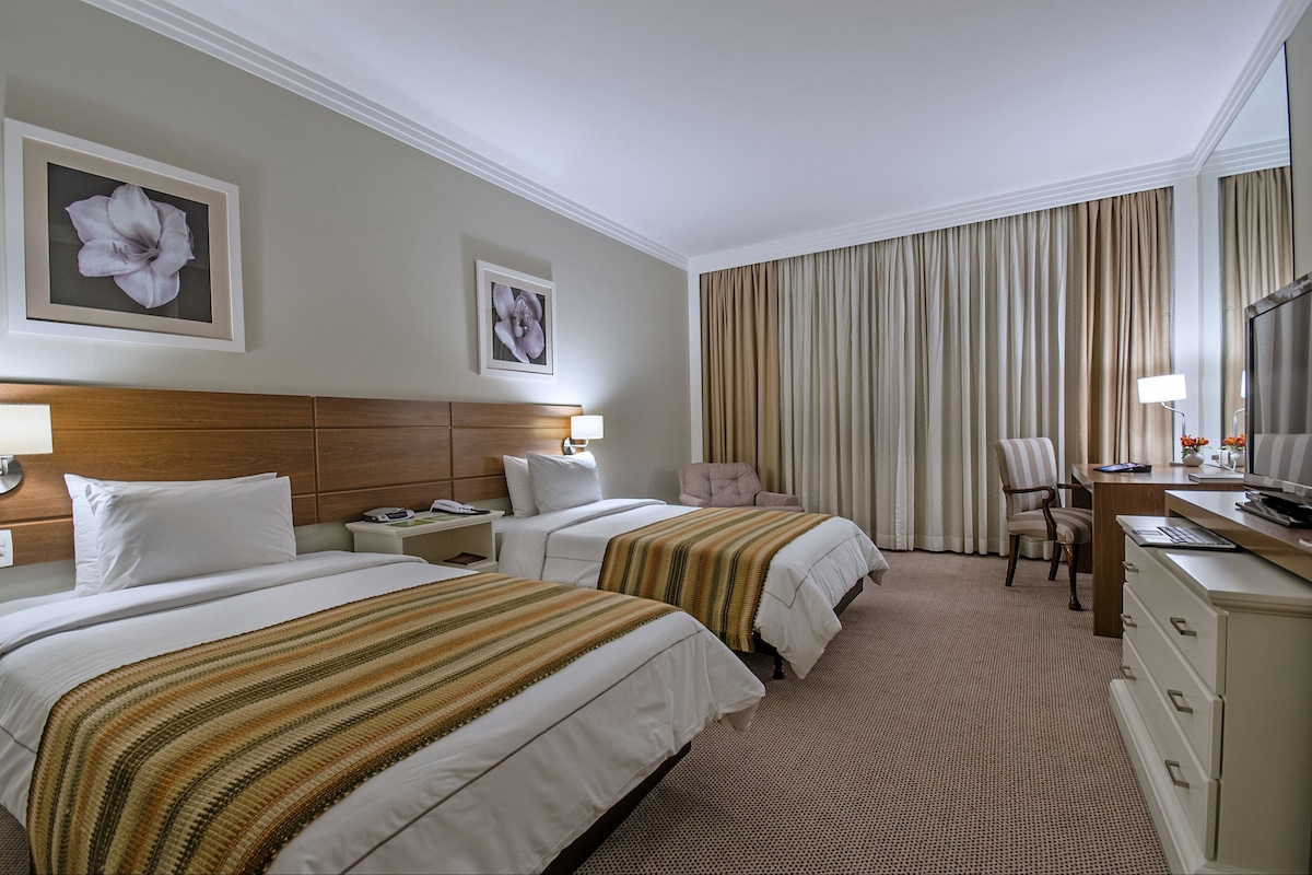 Standard Twin Room | Minibar, in-room safe, blackout curtains, free WiFi
