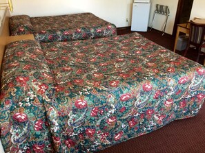 Wi-fi (inkludert) og vekkerklokke