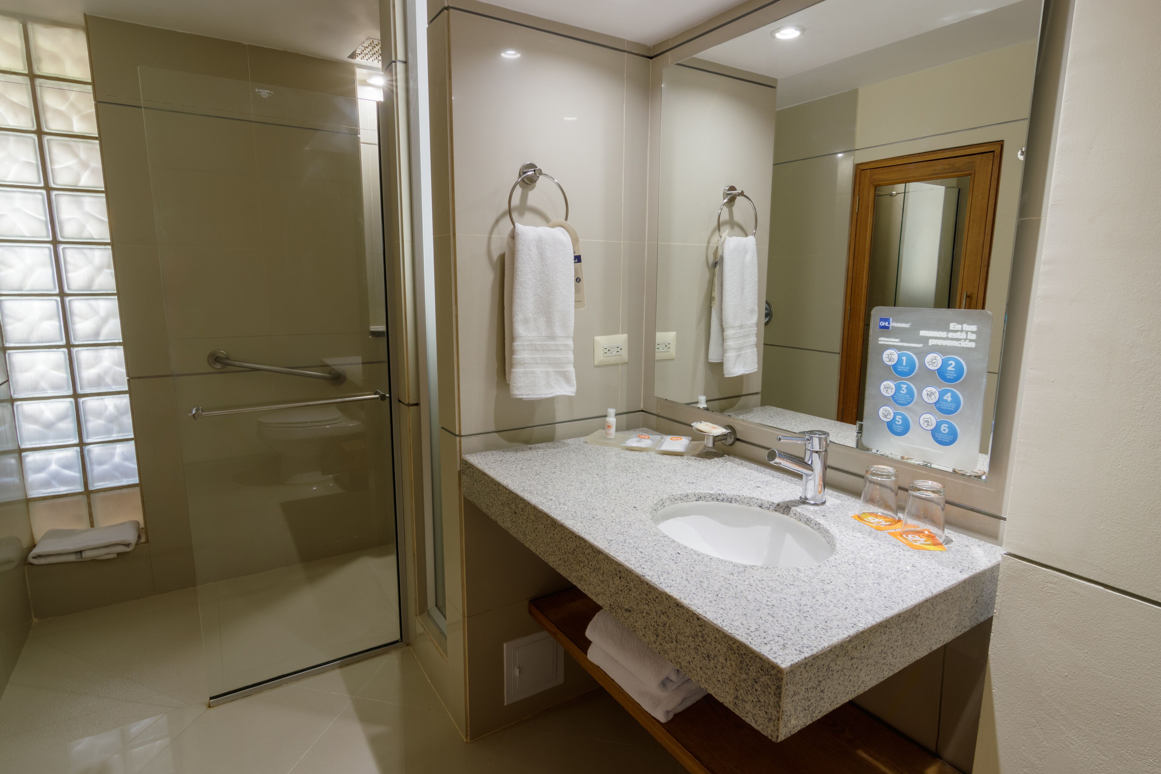 standard double room | bathroom | shower, free toiletries, hair dryer, towels