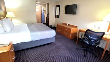 Standard Room, 1 King Bed, Non Smoking | Desk, iron/ironing board, free WiFi, bed sheets