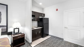 Desk, iron/ironing board, free cribs/infant beds, free WiFi