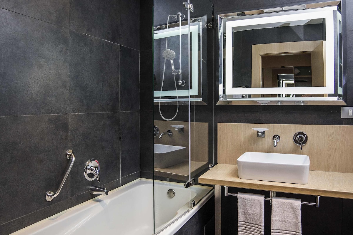 1 habitación, minibar, caja de seguridad en la habitación y escritorio