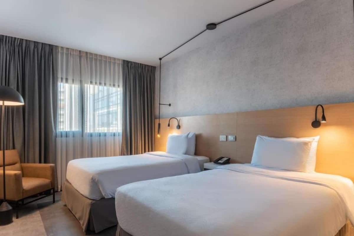 Standard Room, 2 Single Beds | Minibar, in-room safe, desk, blackout curtains