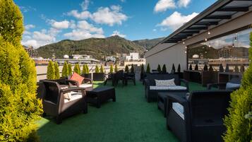 Sundeck