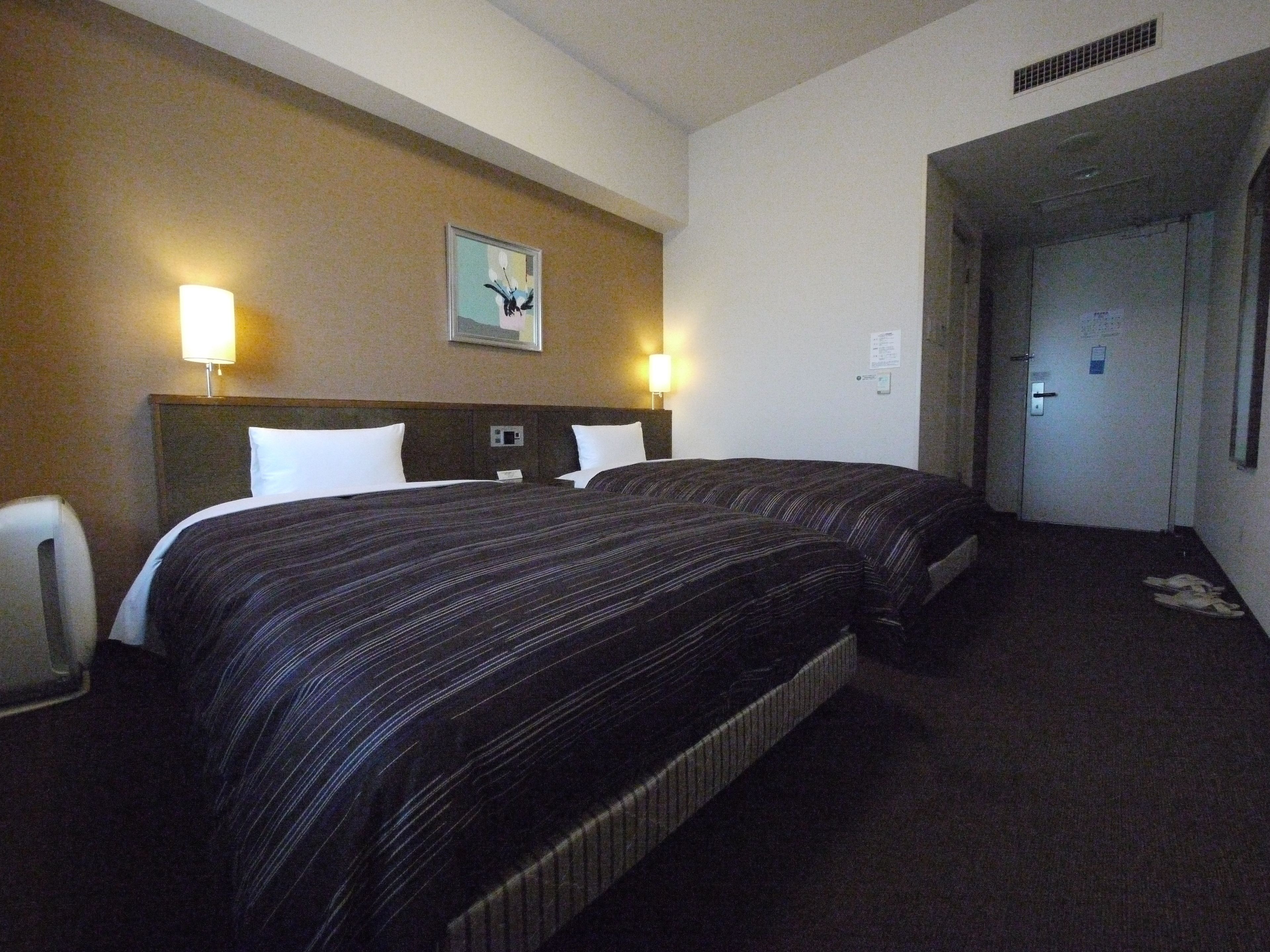 1 bedroom, desk, free wifi, bed sheets