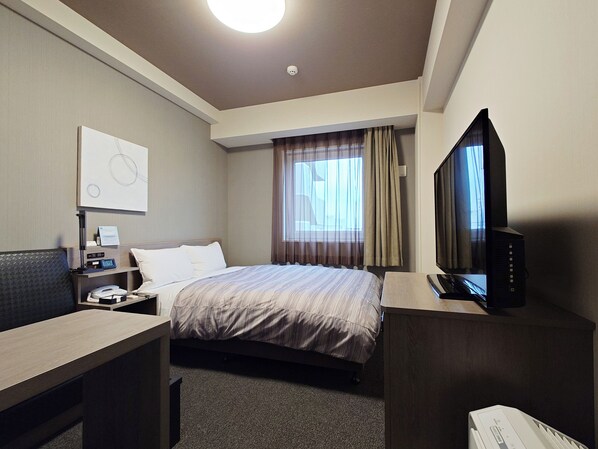 Dobbeltrom, ikke-røyk | Skrivebord, wi-fi (inkludert) og sengetøy