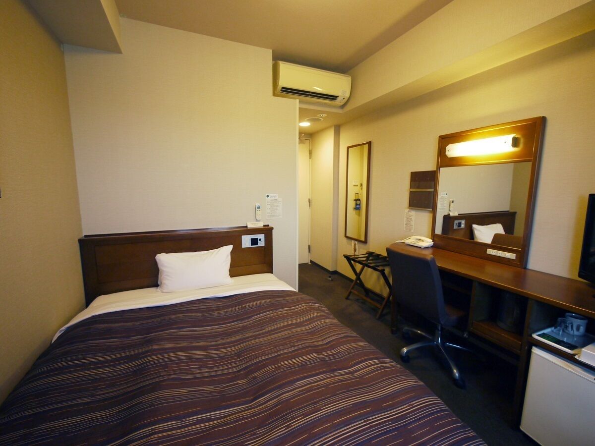 Enkeltrom, røyk | Skrivebord, wi-fi (inkludert) og sengetøy