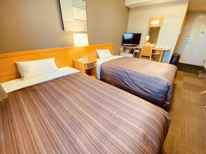 Desk, free WiFi, bed sheets