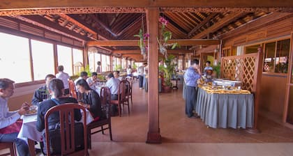 Golden Sea Hotel & Casino