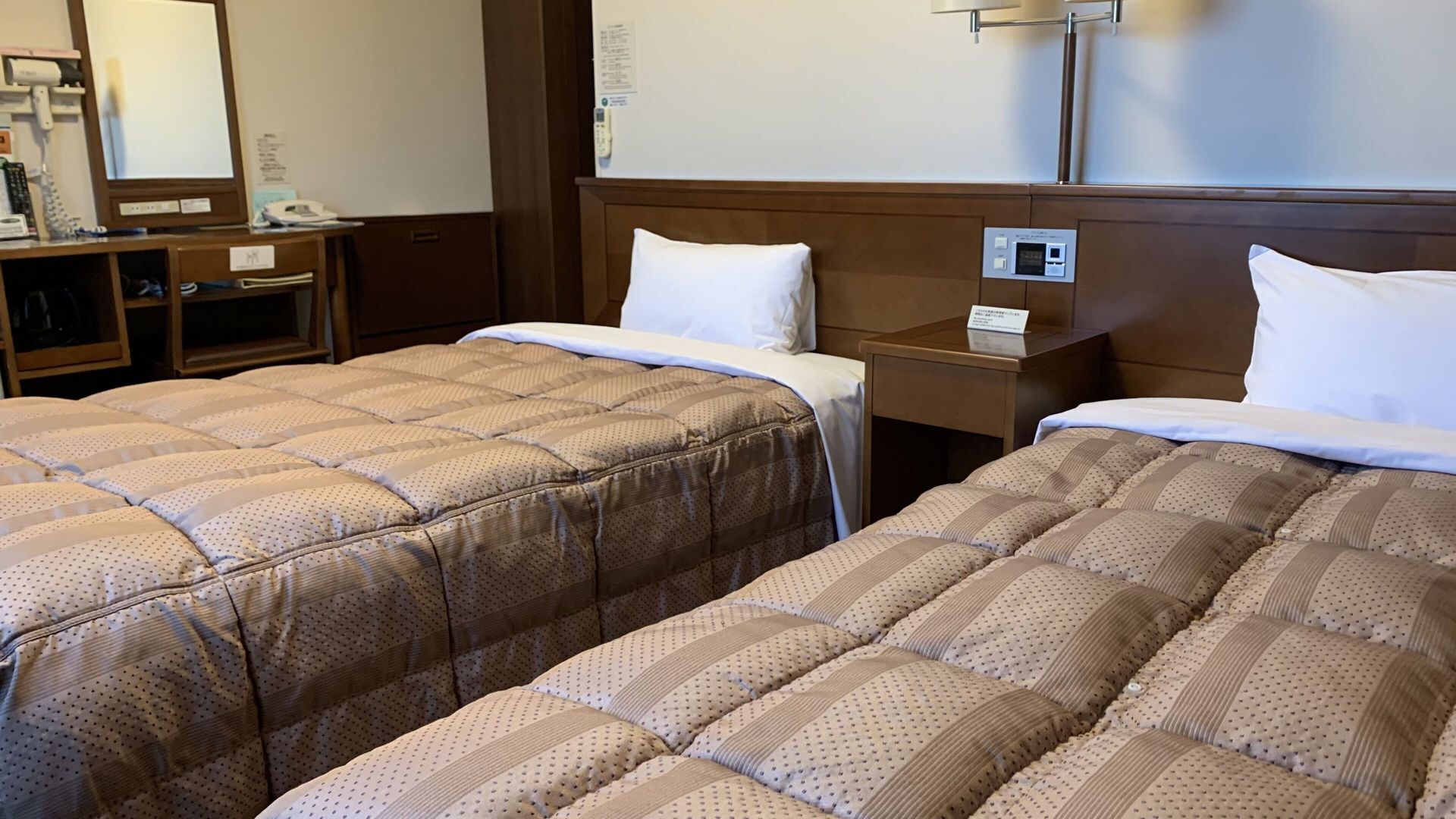 Free WiFi, bed sheets