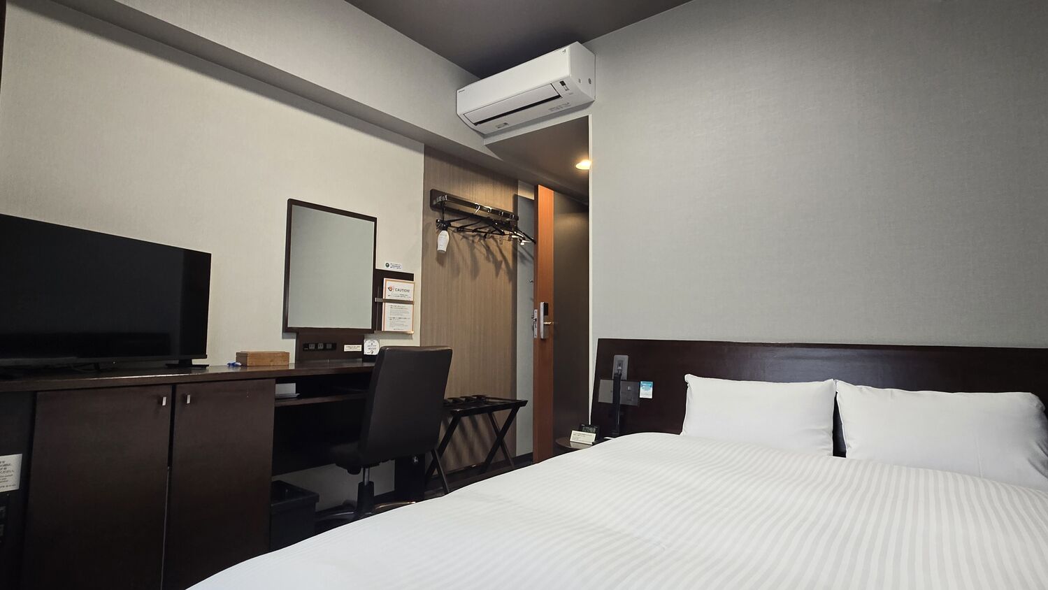 Wi-Fi ฟรี, ผ้าปูที่นอน