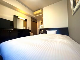 Escrivaninha, Wi-Fi de cortesia, roupa de cama