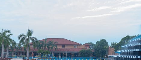 Outdoor pool, pool loungers