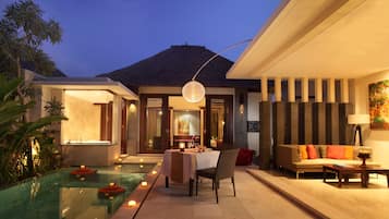 Luxury-Villa, 1 Schlafzimmer, eigener Pool | Blick auf den Garten