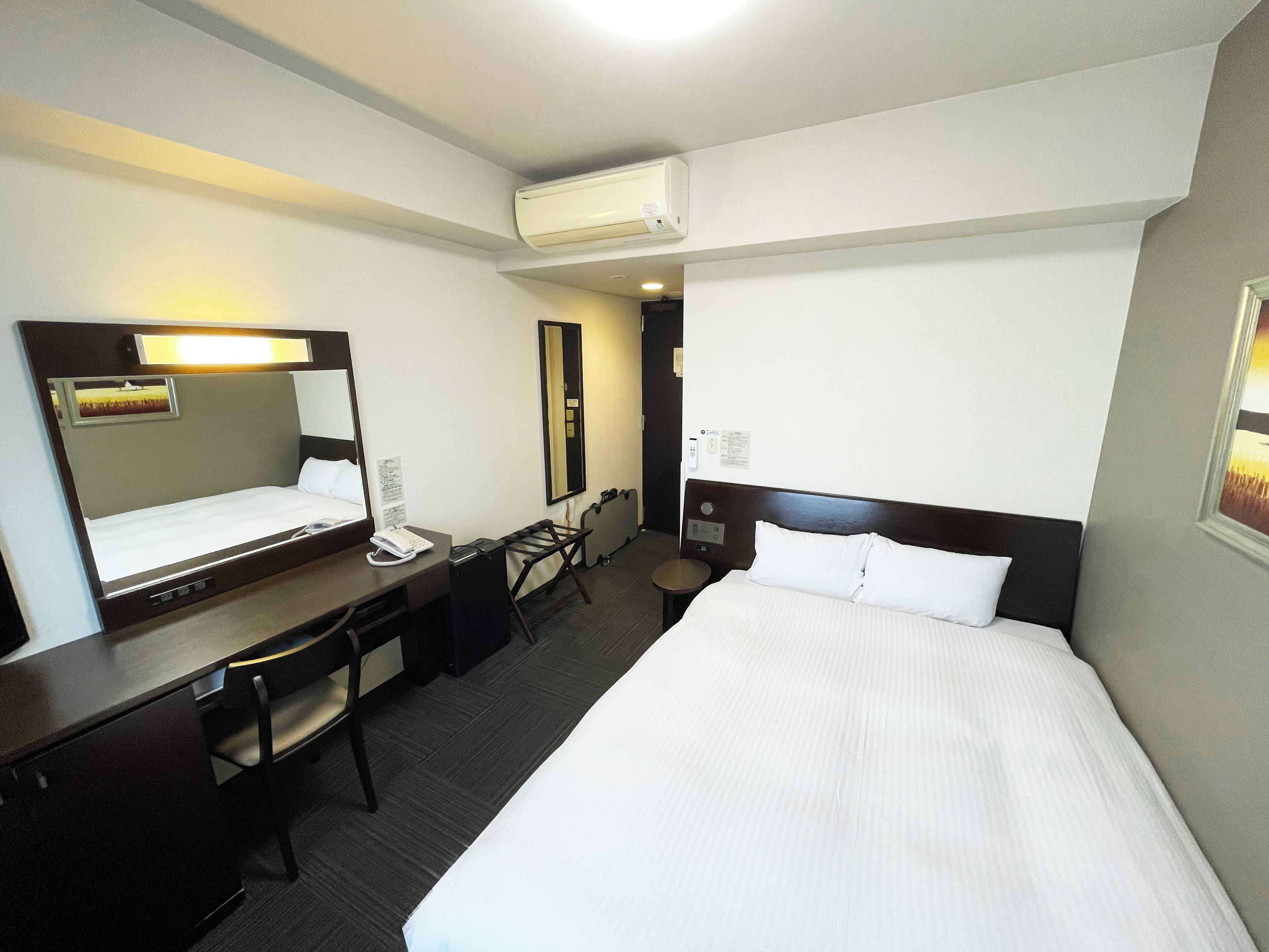 Chambre Double Confort, 1 lit double, non-fumeurs | Bureau, Wi-Fi gratuit, draps fournis