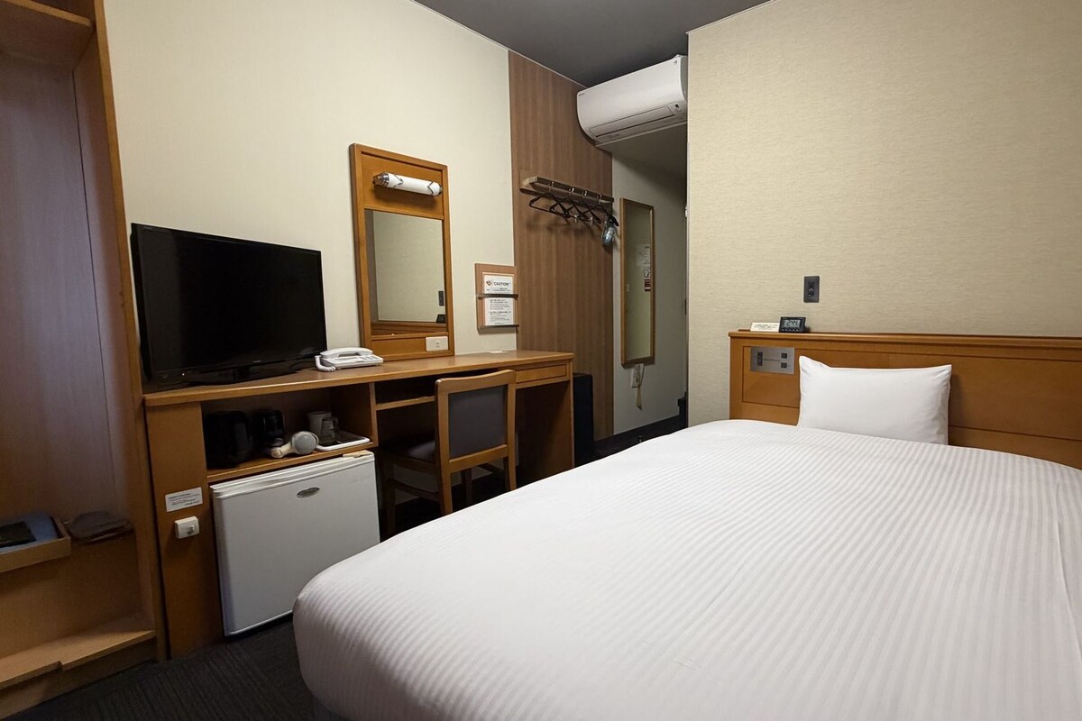 Single Room Smoking