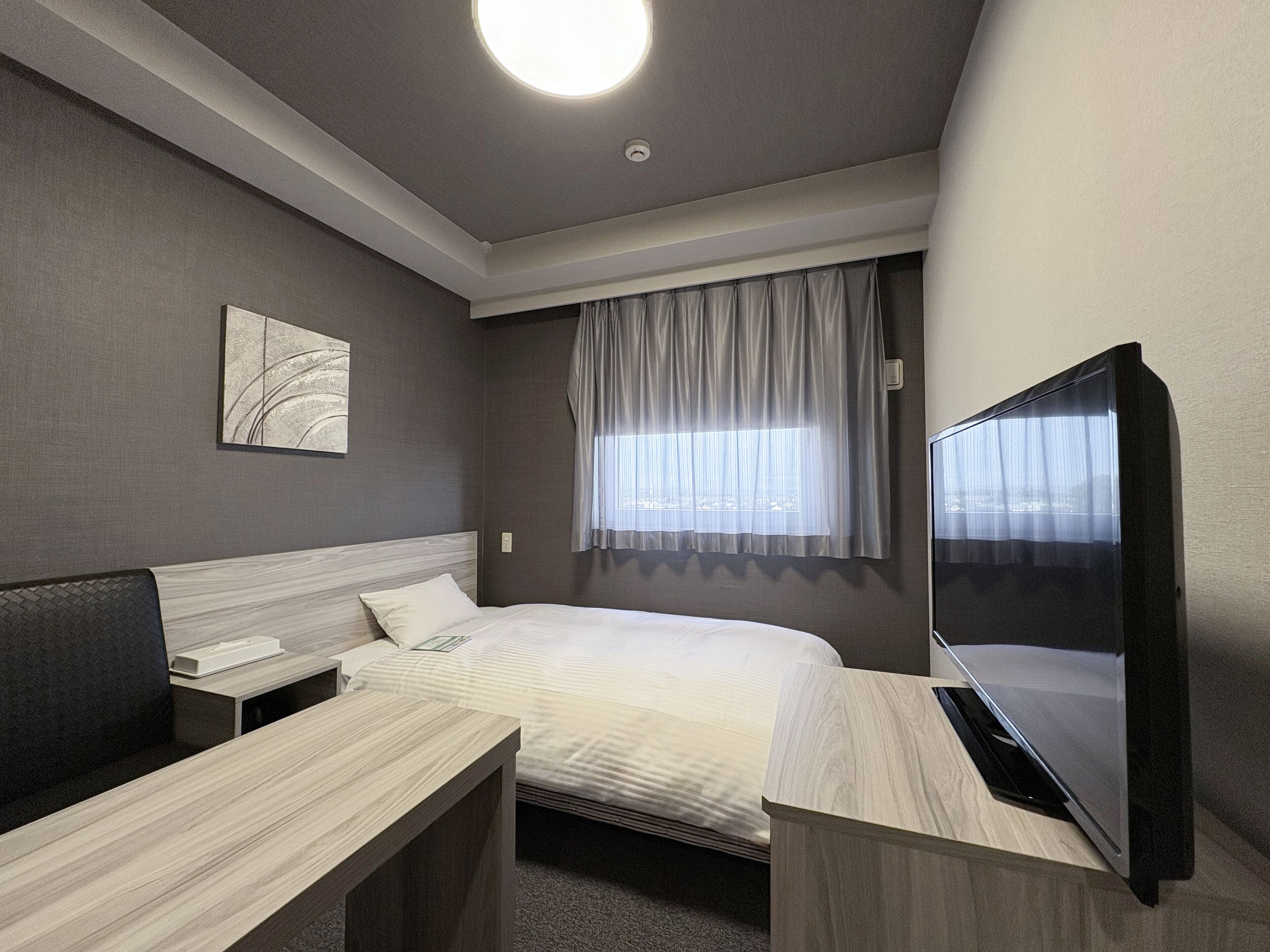 Bureau, Wi-Fi gratuit, draps fournis