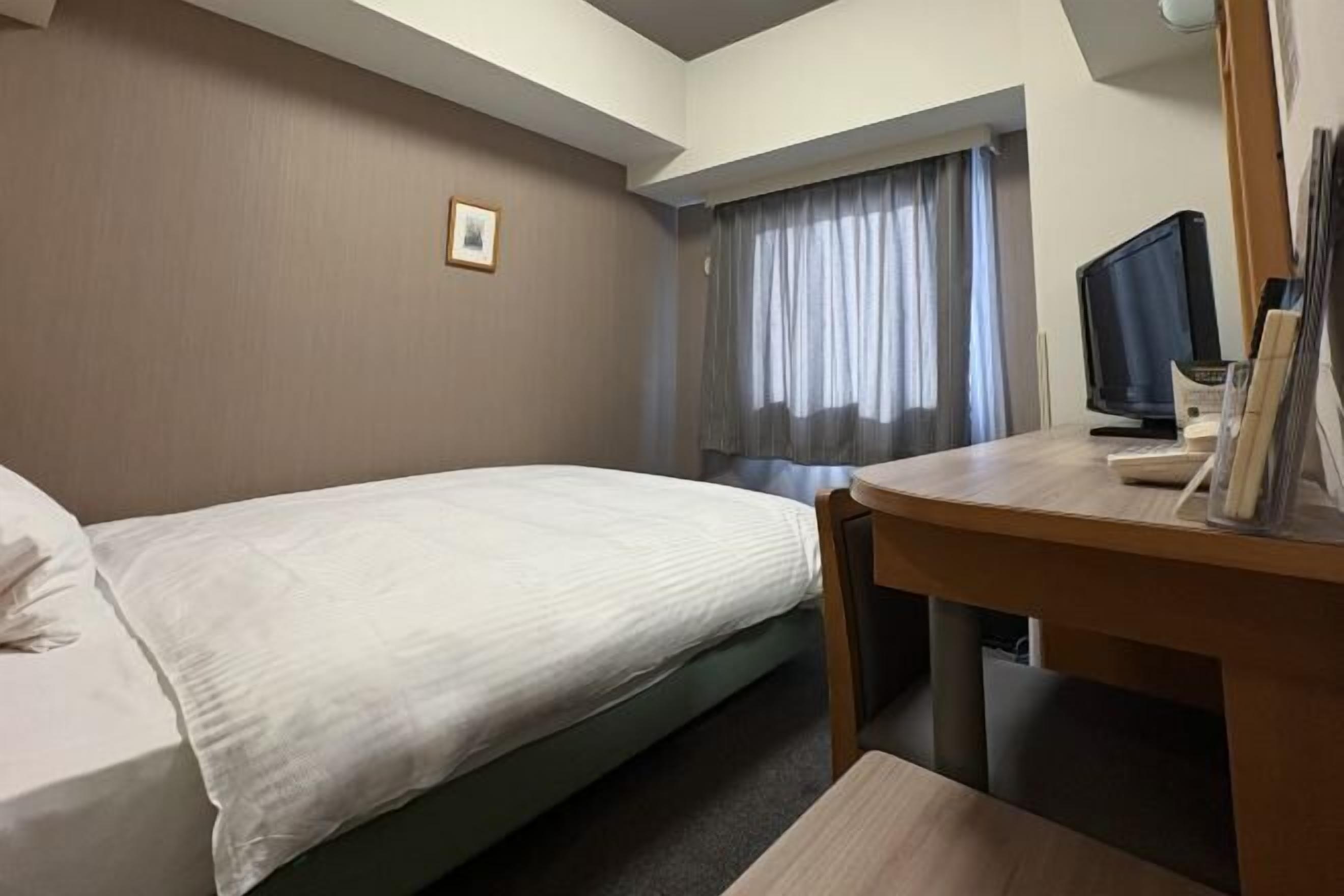 Bureau, Wi-Fi gratuit, draps fournis