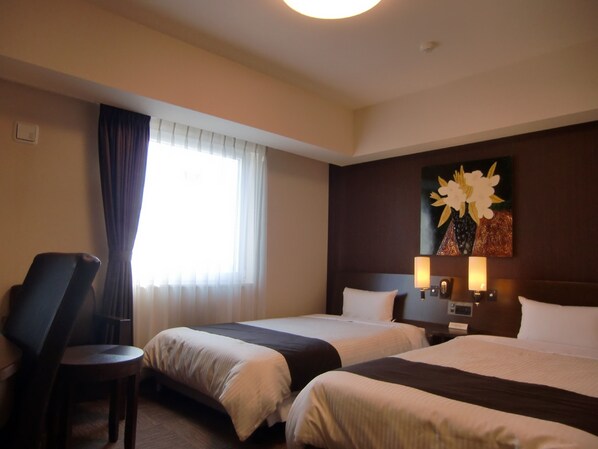 Free WiFi, bed sheets