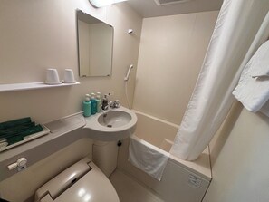 Desk, free WiFi, bed sheets - Hotel Route Inn Shibukawa (Shibukawa)