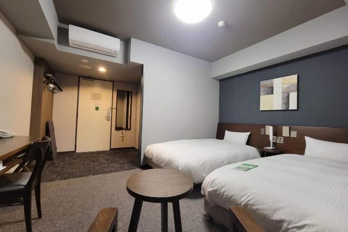 Escrivaninha, Wi-Fi de cortesia, roupa de cama