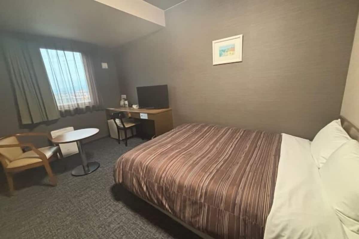 Wi-Fi gratuit, draps fournis