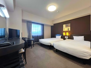Desk, free WiFi, bed sheets