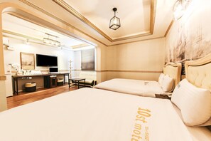 Habitación Premium con 2 camas individuales | Ropa de cama de alta calidad y decoración individual