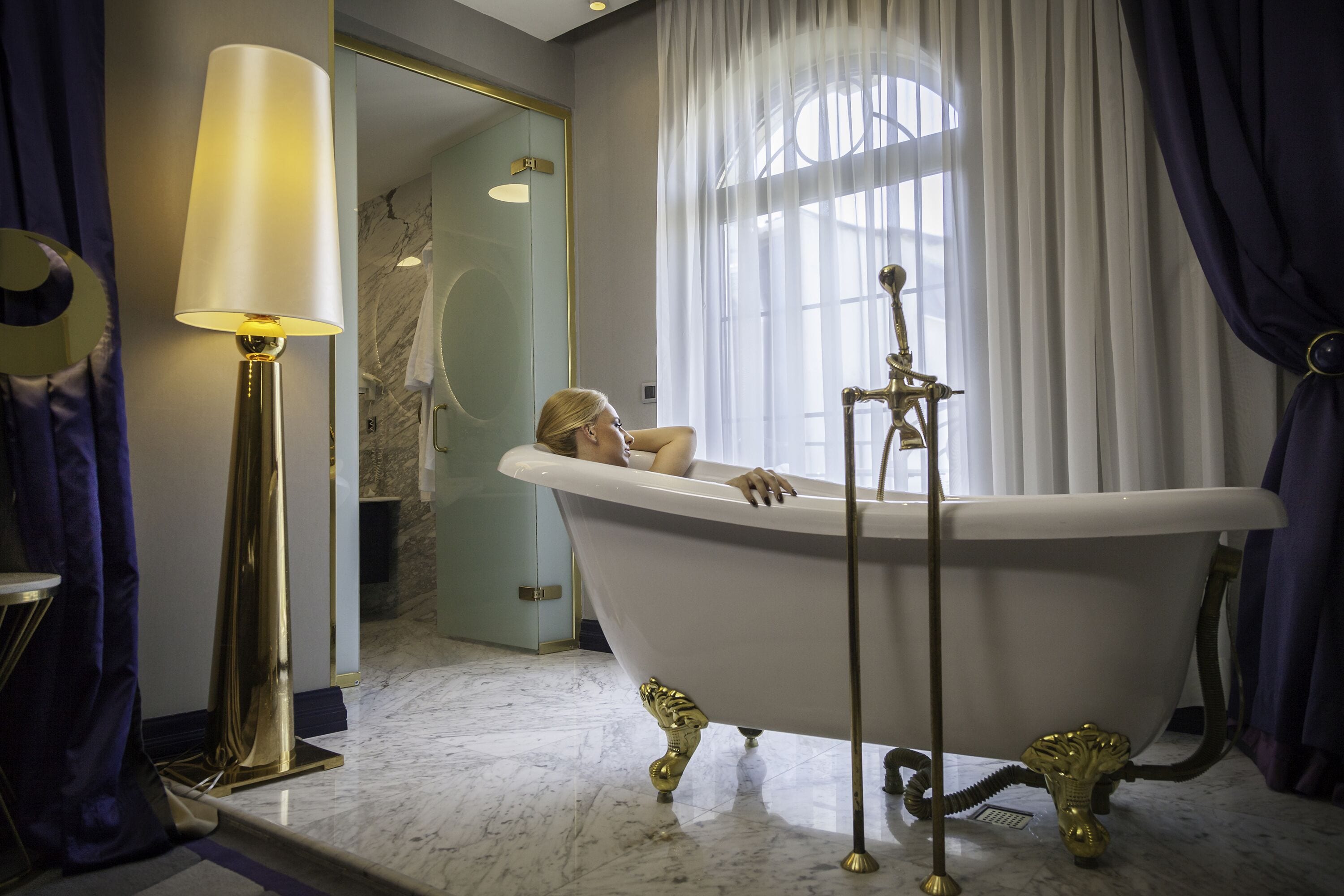 loft (room) | private spa tub