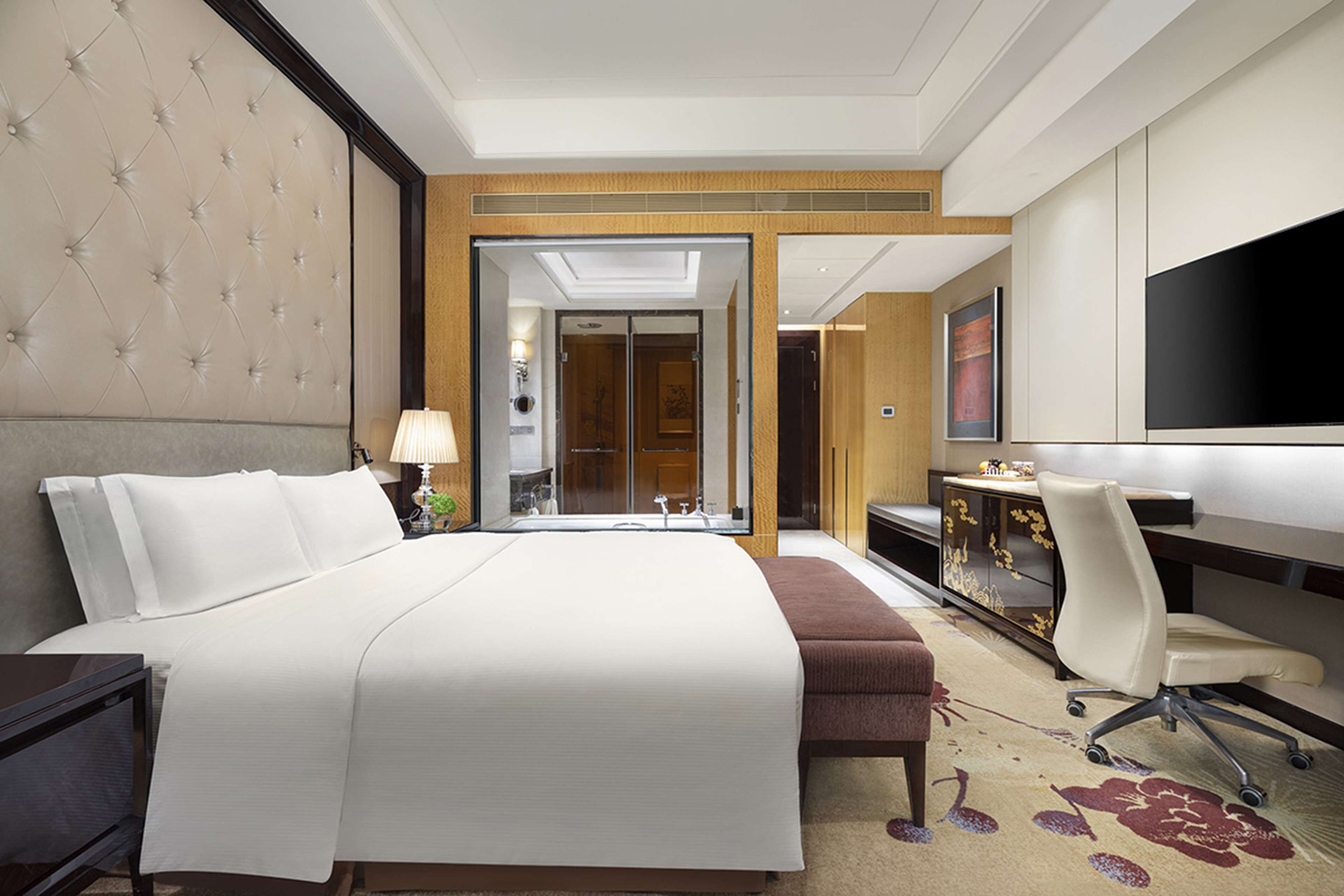 Minibar, in-room safe, desk, soundproofing
