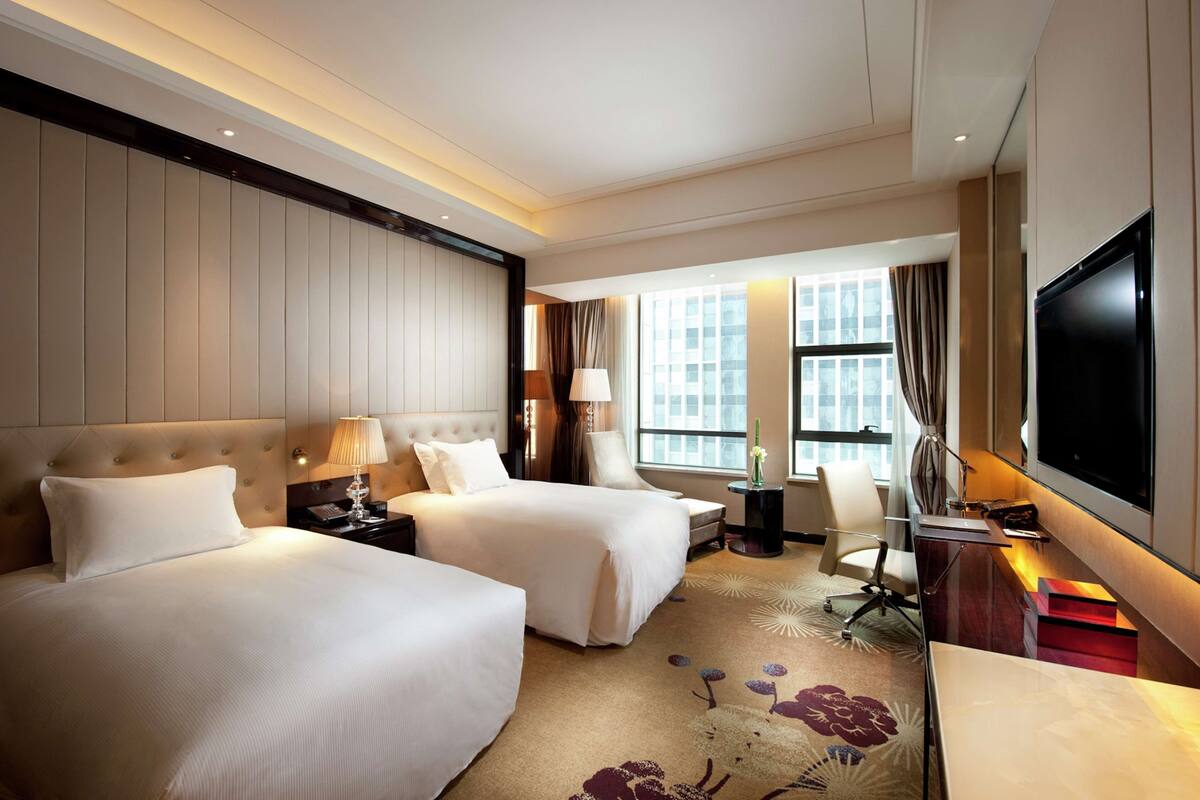 Minibar, in-room safe, desk, soundproofing