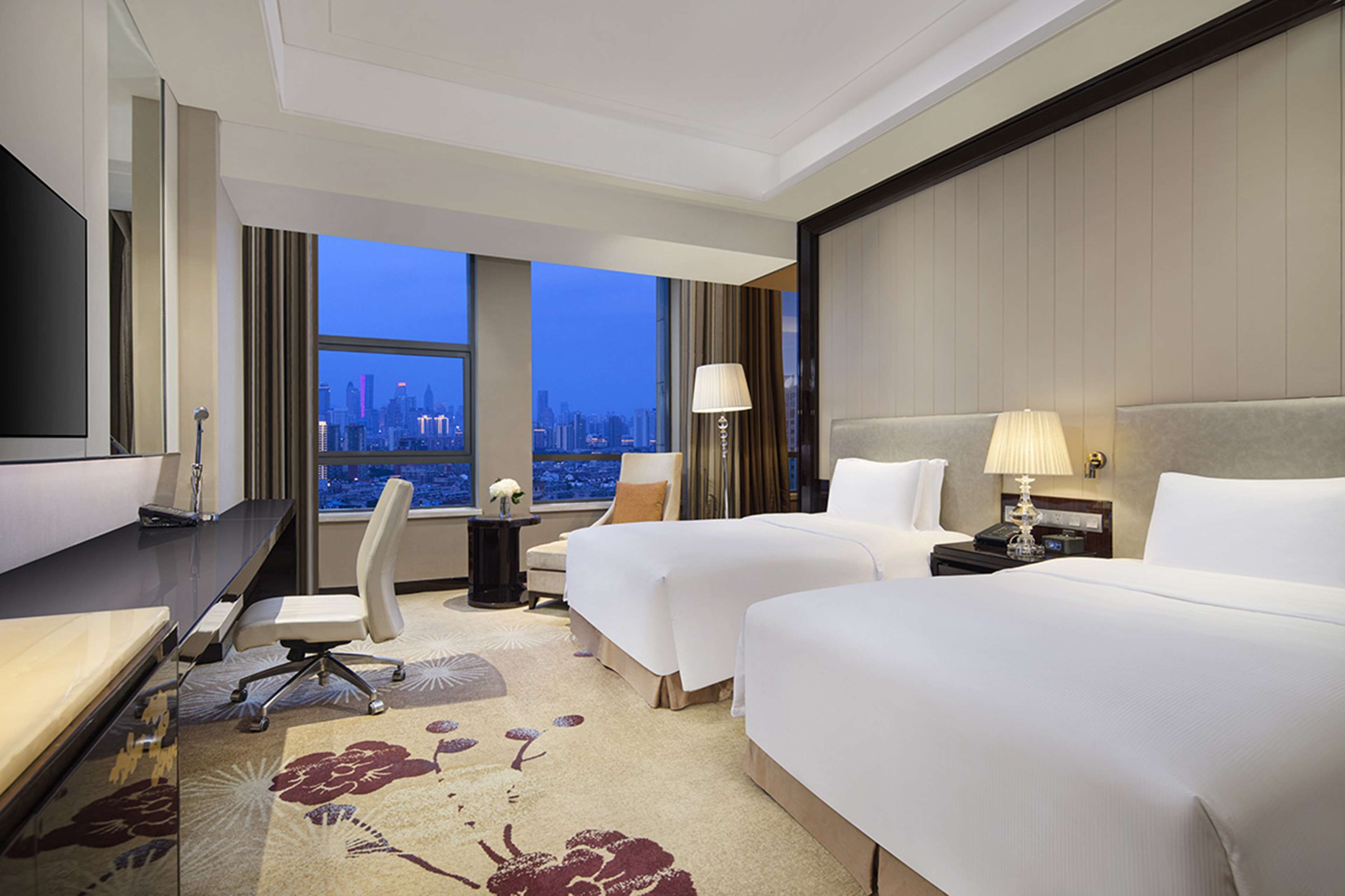 minibar, in-room safe, desk, soundproofing